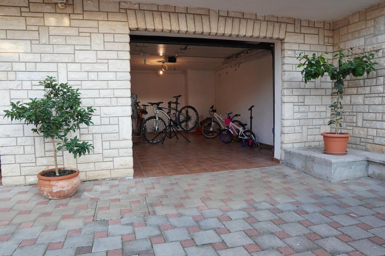 Apartments Luciana & Helena PUY Exterior foto