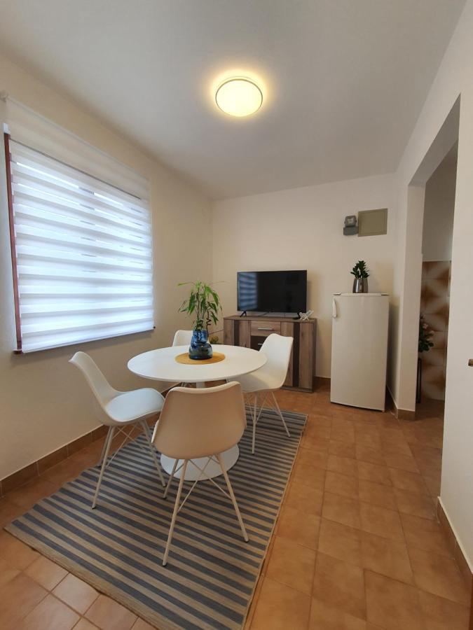 Apartments Luciana & Helena PUY Exterior foto